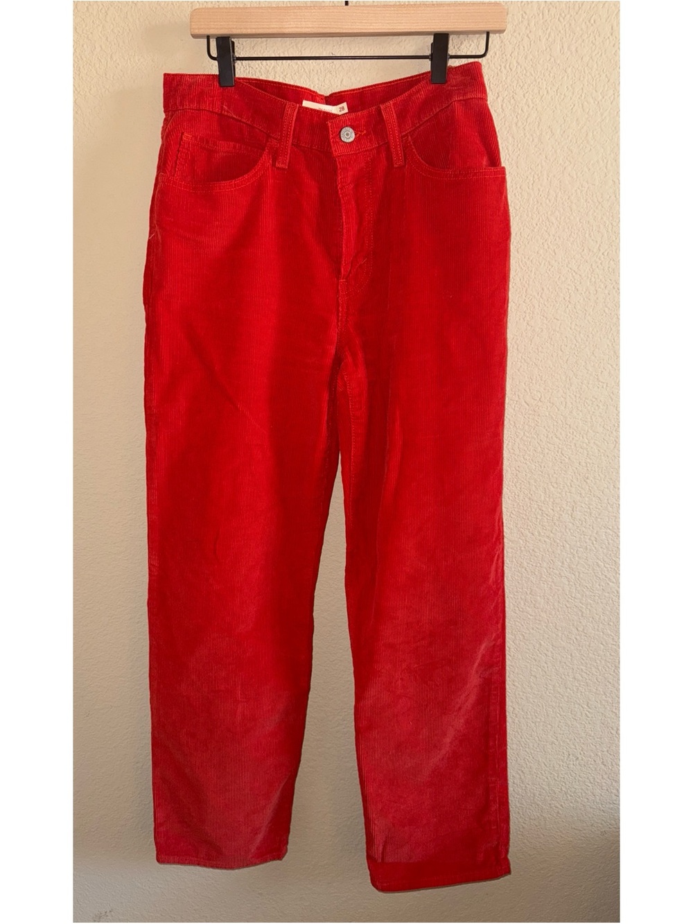 Levi’s ‘94 Baggy Red Corduroy Wide Leg Pants Size‎ 28